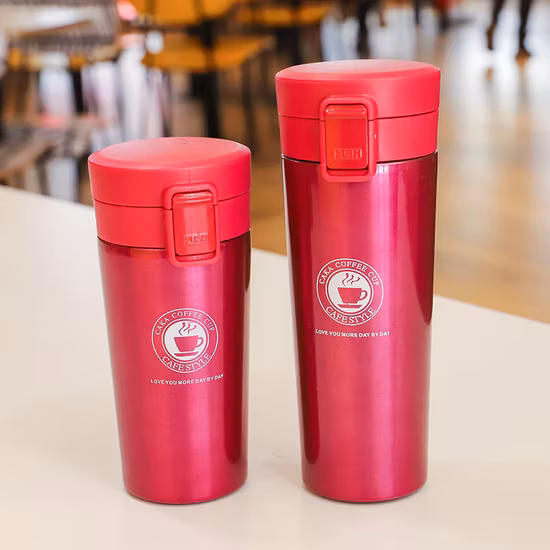 Tazza da viaggio per caffè sottovuoto a doppia parete moderna e resistente a doppia parete da 500 ml con tazza in acciaio inossidabile con coperchio